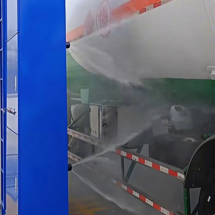 Cleaning for Big  Buses Recipr - Car Cleaning Brush のレビューと価格
