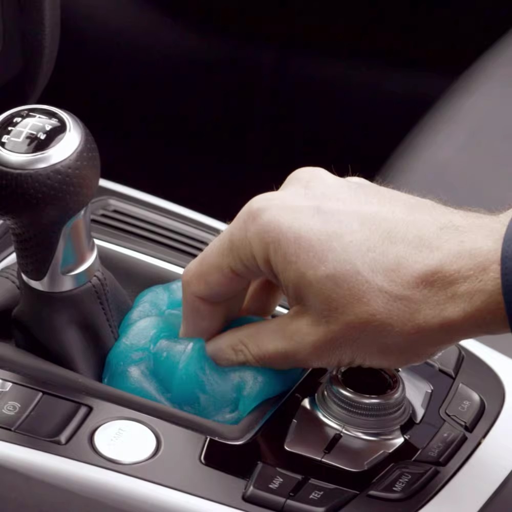 Cleaning gel for car interiors - Dirt Brush Interior のレビューと価格